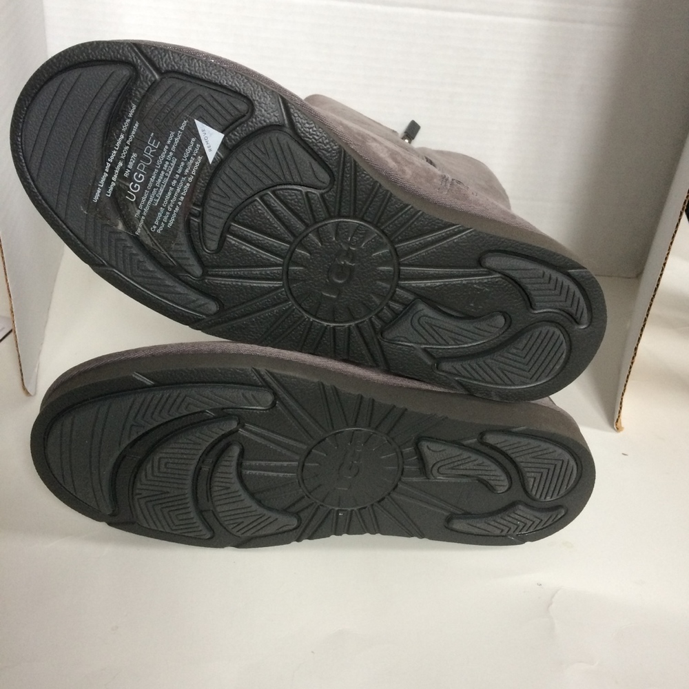 NIB ! UGG AUSTRALIA ALBER TALL BOOTS - Picture 7 of 8